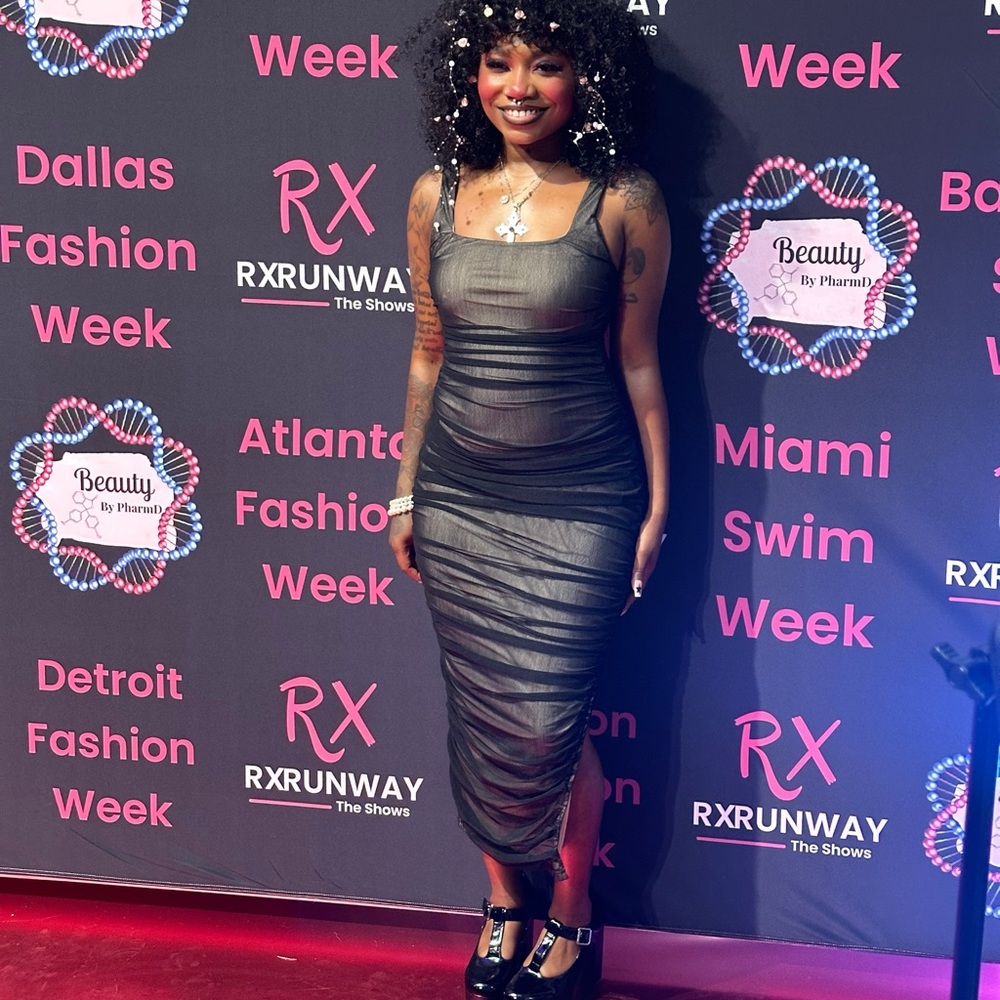 Red carpet look dress